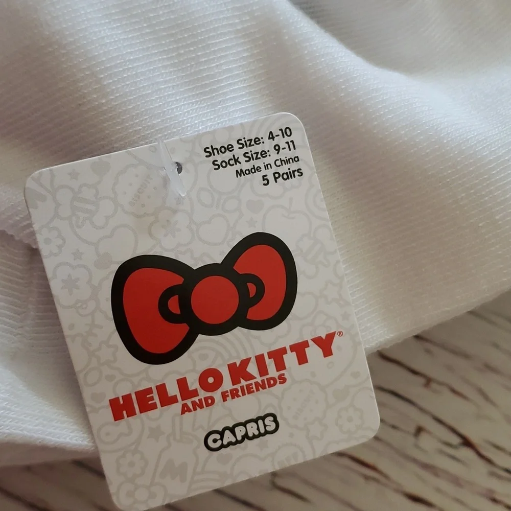 🆕️ SANRIO HELLO KITTY AND FRIENDS WHITE CAPRI SOCKS (5 PAIRS) 🤍